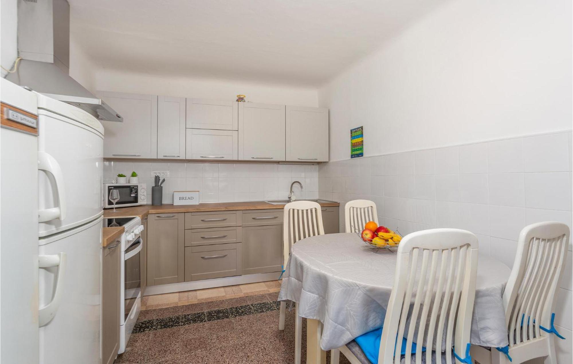 Cozy Home In Omisalj With Kitchen Exterior photo