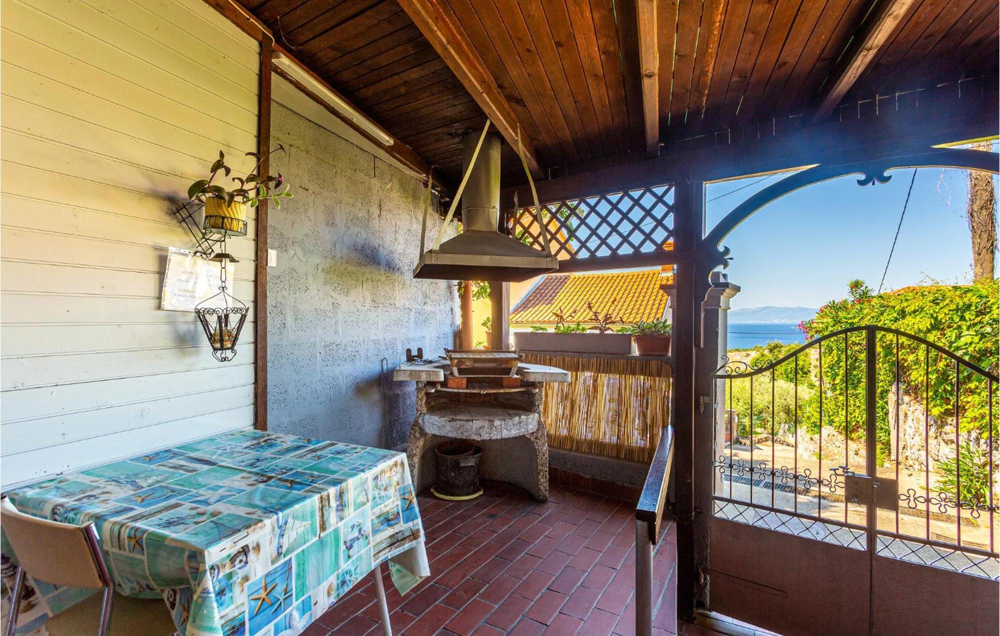 Cozy Home In Omisalj With Kitchen Exterior photo